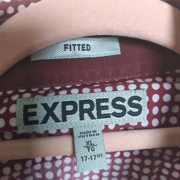 Express Men's Red and White Polka Dot Fitted Button Down Shirt Size XL - Picture 9 of 9